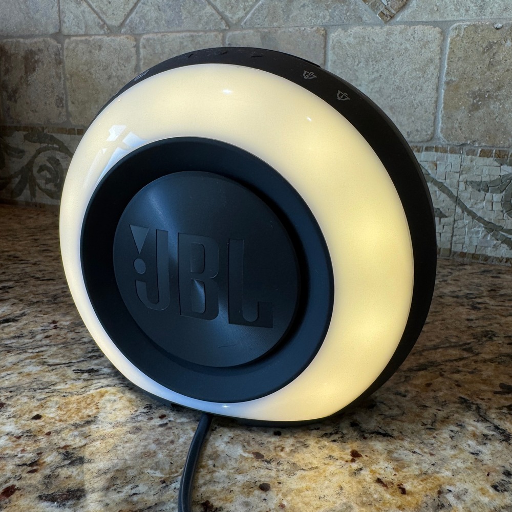 JBL Horizon - Bluetooth Clock Radio with 2USB Charging and Ambient Light - Black - Picture 8 of 10